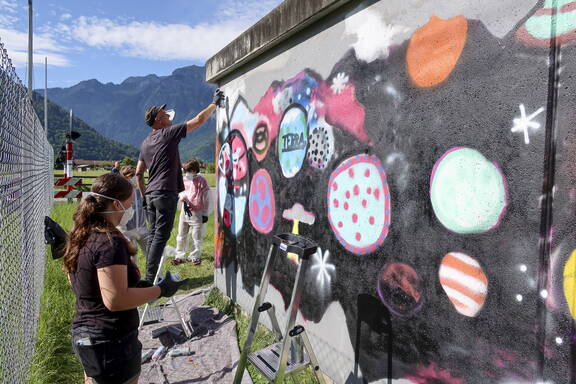 Wertvolle Tipps gibt's von den Graffitikünstlern der Graffiti Academy Bern